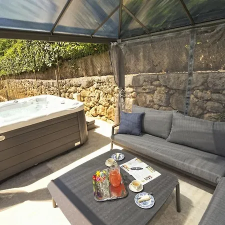 Blue With Sea View And Whirlpool Holiday home *