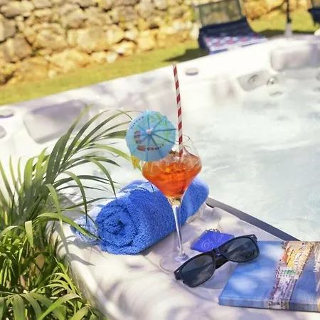Blue With Sea View And Whirlpool Opatija